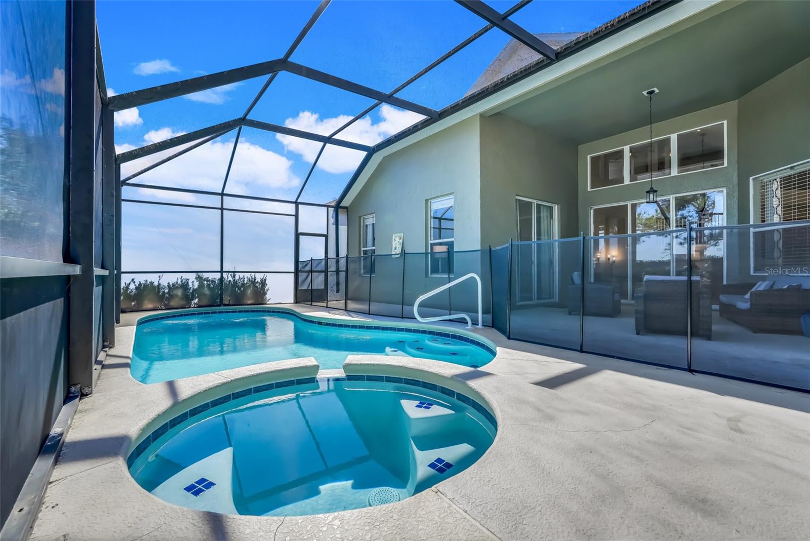 Image 35 of 59 For 8202 Fan Palm Way