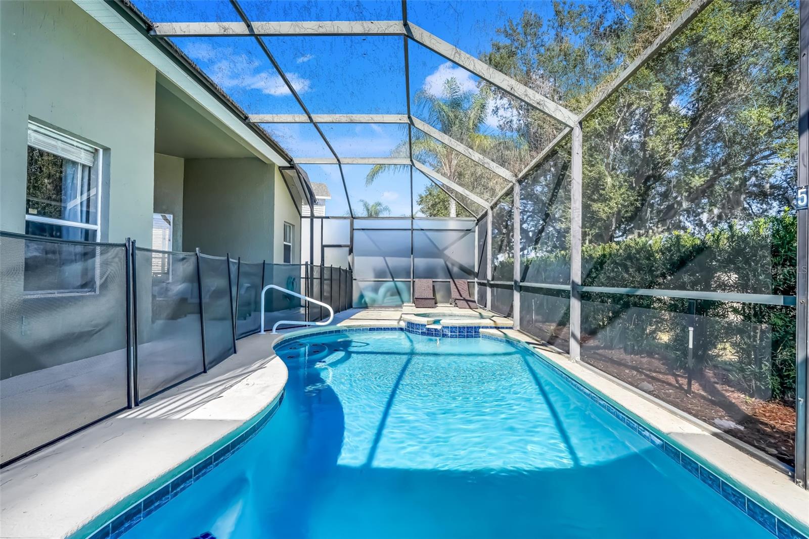 Image 37 of 59 For 8202 Fan Palm Way