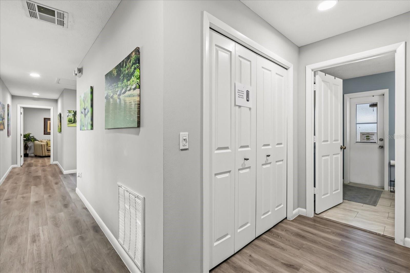 Listing photo id 30 for 1423 Lagoon Point