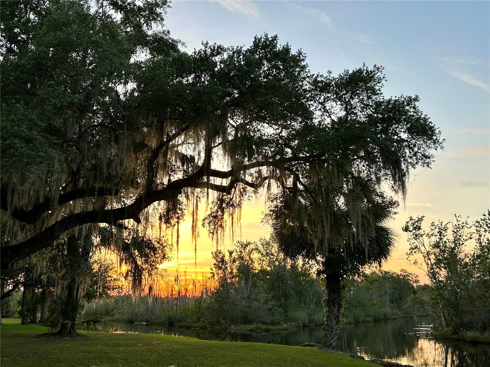 Listing photo id 70 for 1423 Lagoon Point