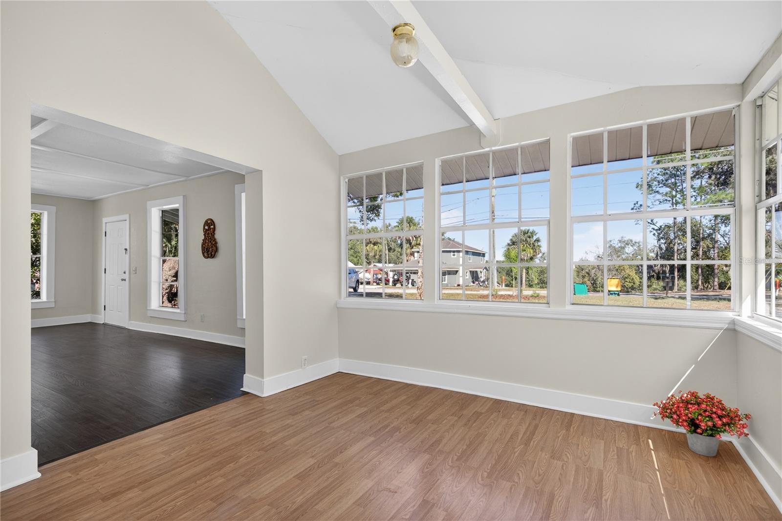 Image 18 of 61 For 922 Washington Avenue