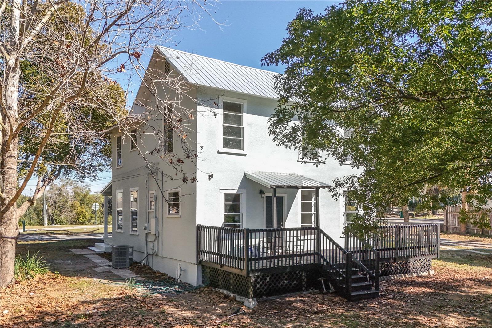 Image 33 of 61 For 922 Washington Avenue