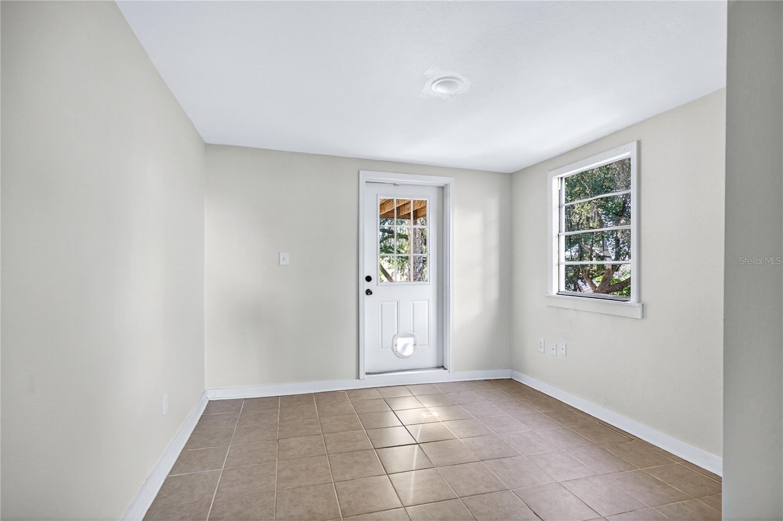 Image 43 of 61 For 922 Washington Avenue