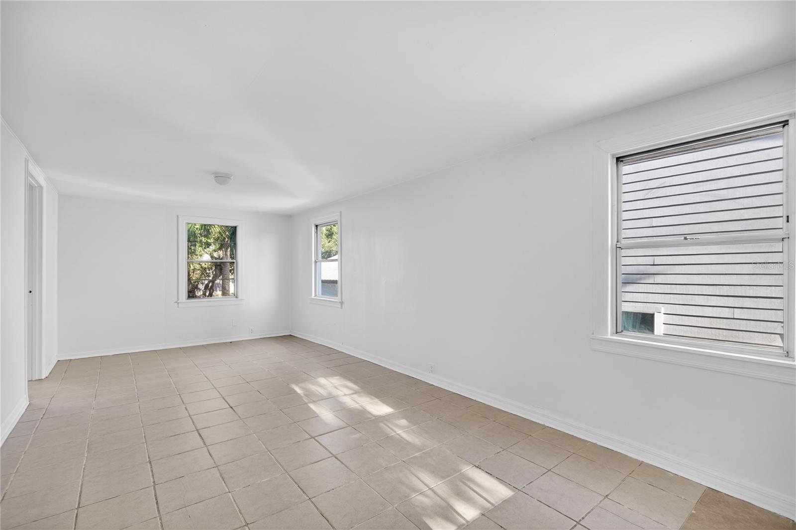 Image 49 of 61 For 922 Washington Avenue