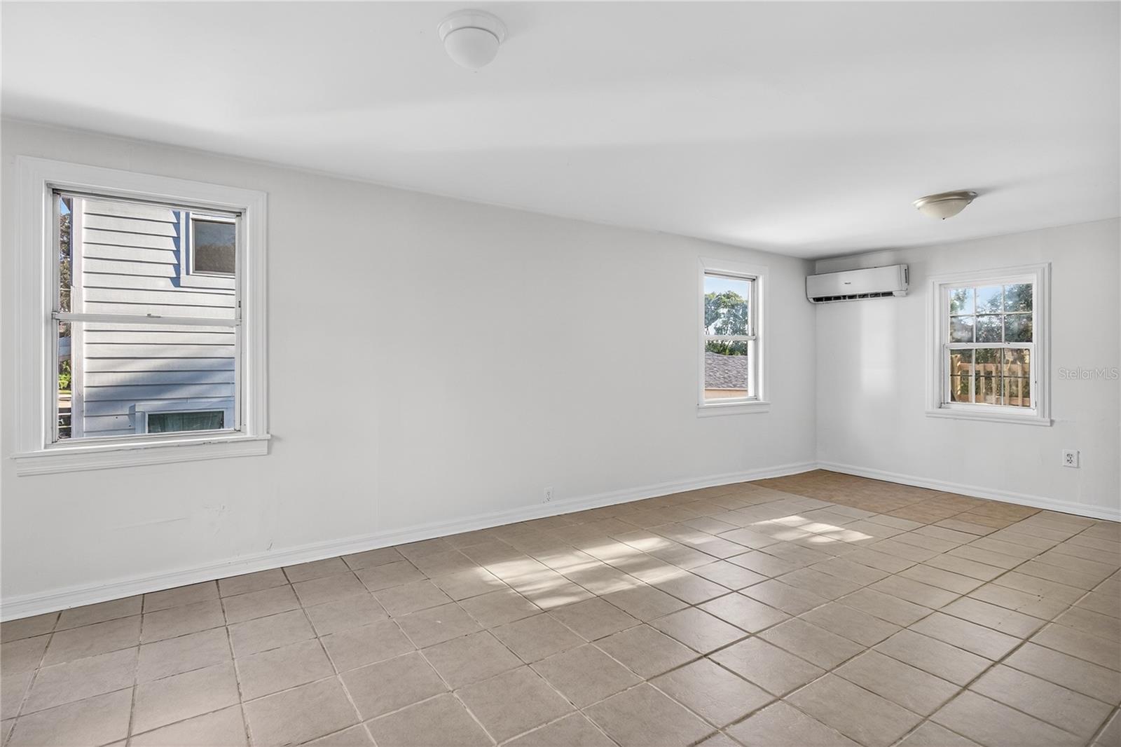 Image 52 of 61 For 922 Washington Avenue