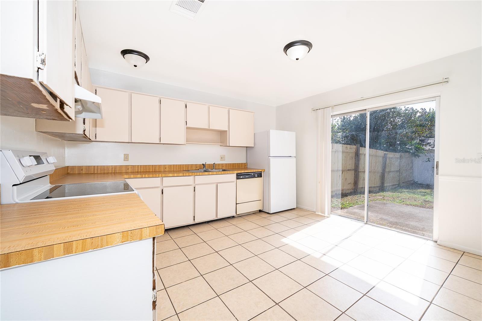 Image 12 of 25 For 8024 Woodduck Drive