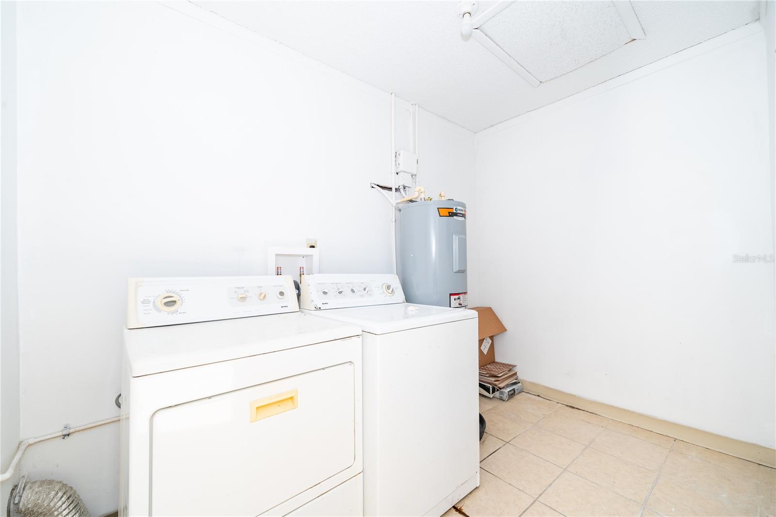 Image 21 of 25 For 8024 Woodduck Drive