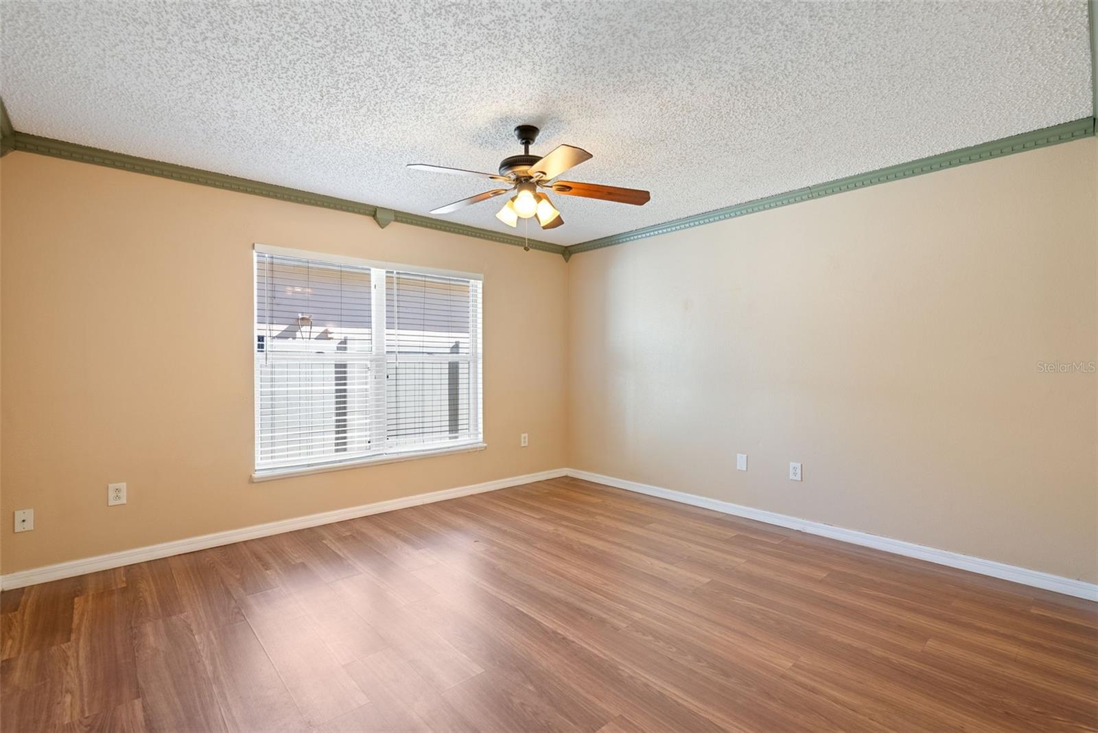 Image 15 of 34 For 965 Welch Hill Circle