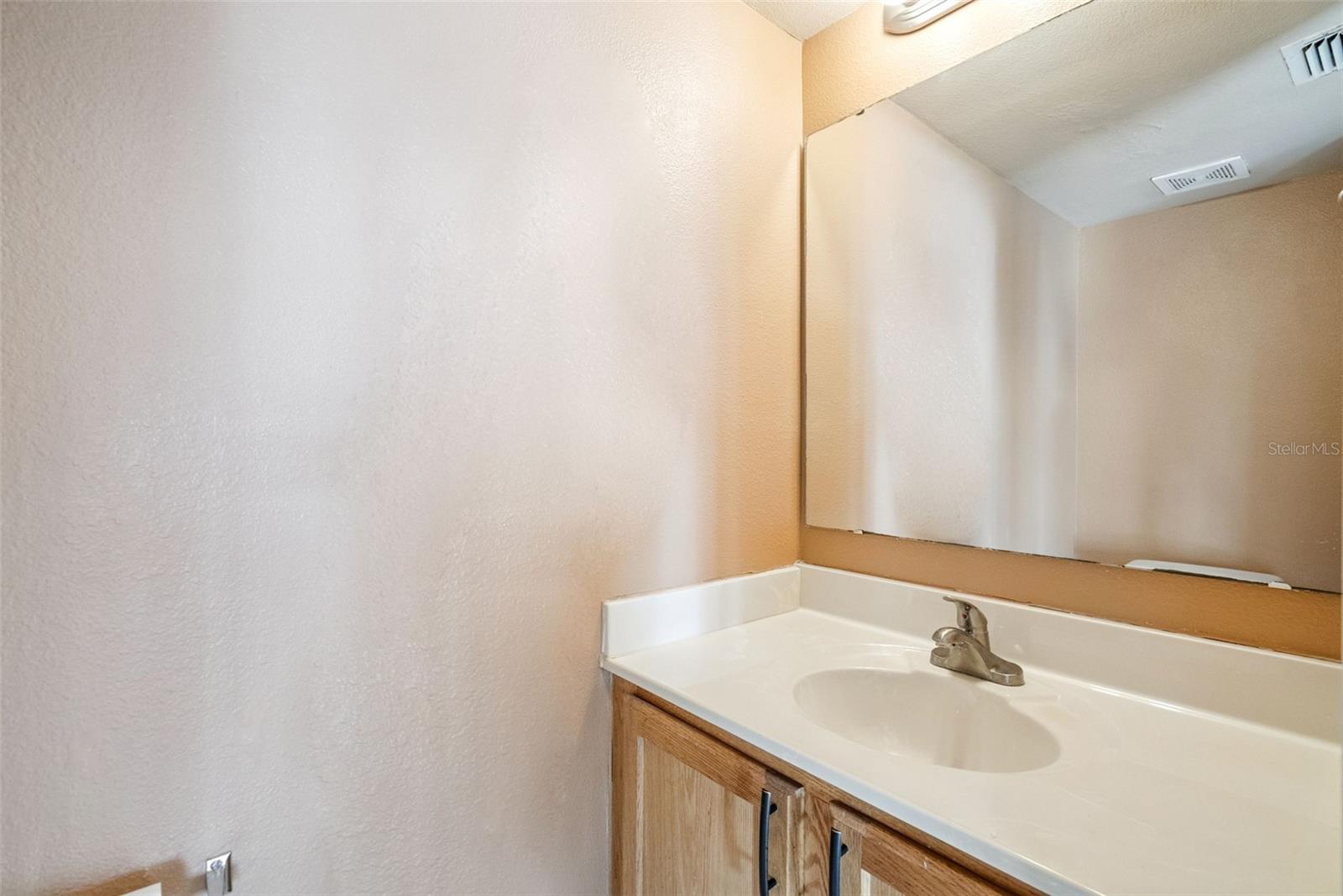 Image 16 of 34 For 965 Welch Hill Circle