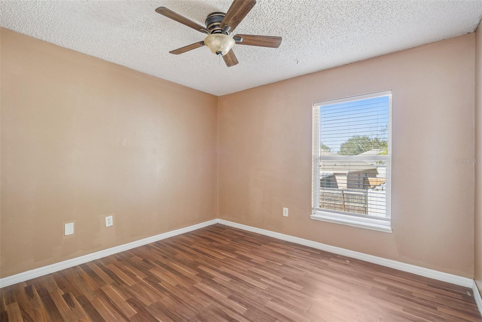 Image 22 of 34 For 965 Welch Hill Circle