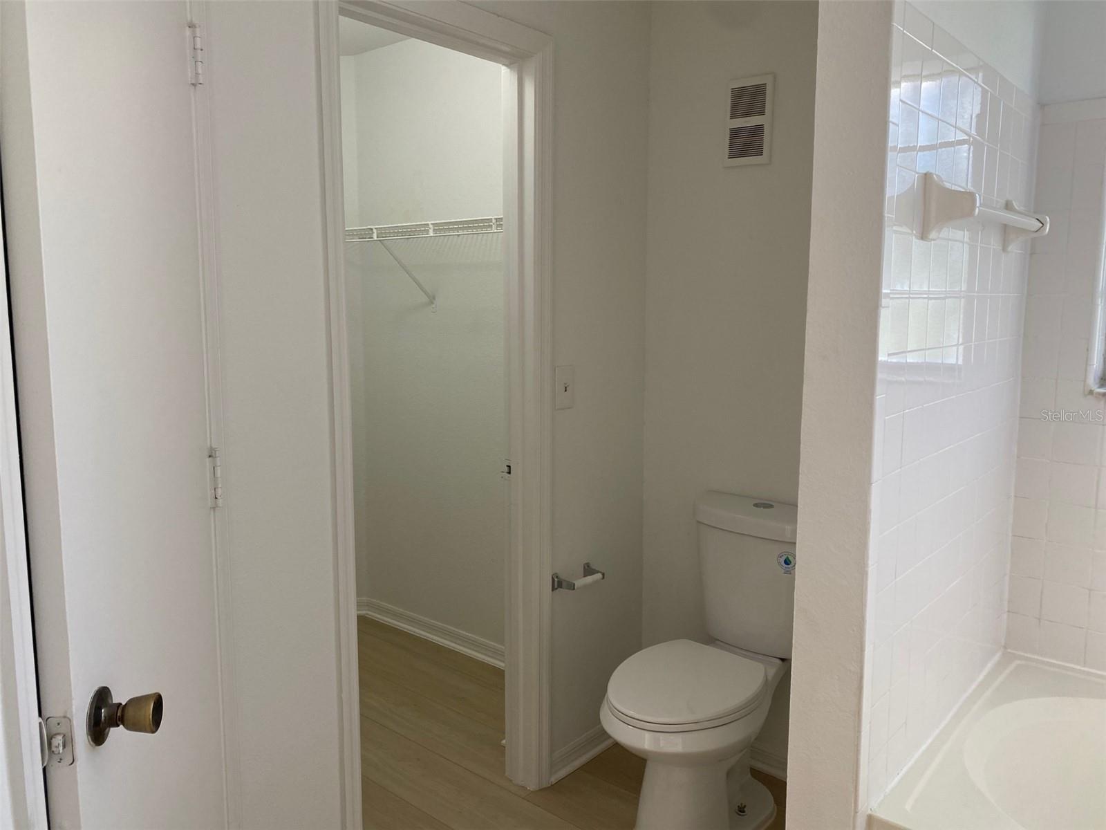 Image 29 of 32 For 7350 Westpointe Boulevard 213