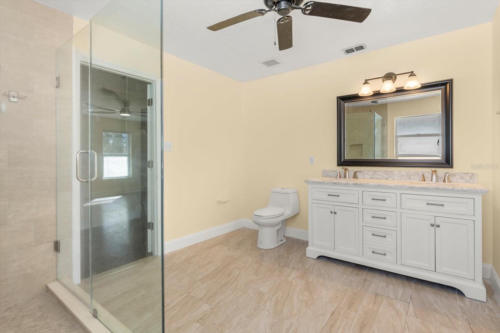 Image 18 of 30 For 3006 Natoma Way