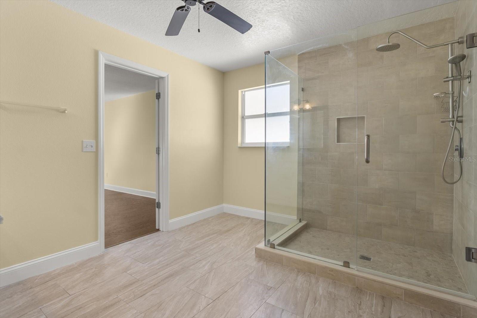 Image 19 of 30 For 3006 Natoma Way