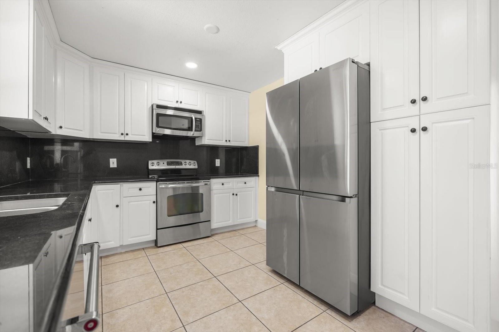 Image 7 of 30 For 3006 Natoma Way