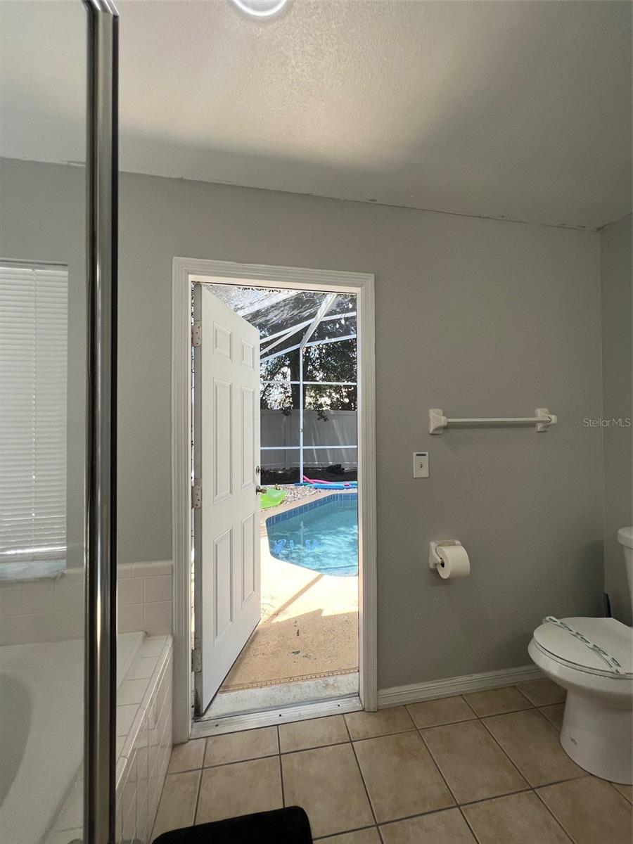 Image 13 of 16 For 2962 Viscount Circle