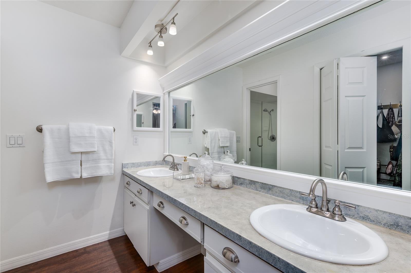 Image 15 of 29 For 958 Southridge Trail