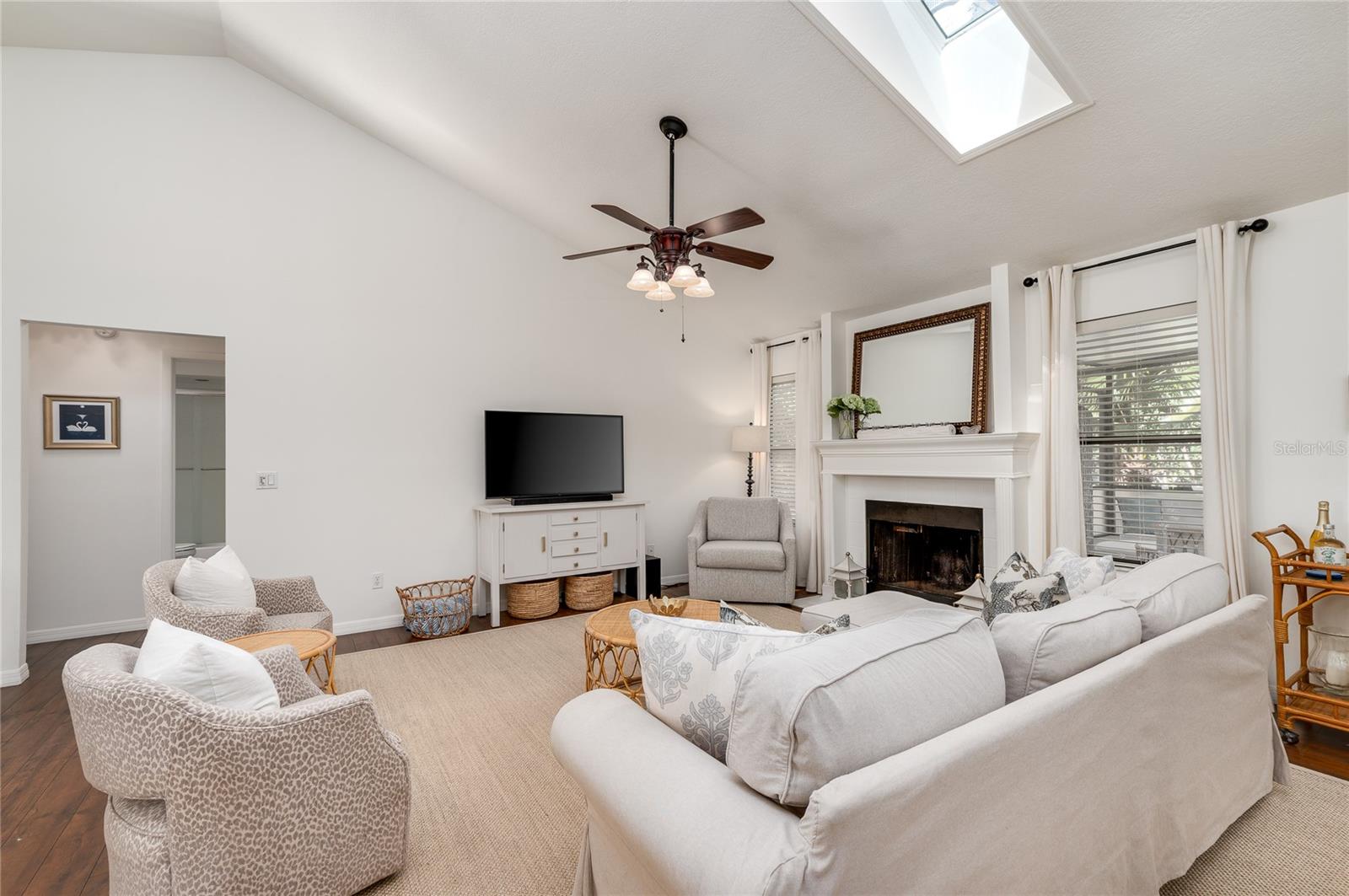 Image 6 of 29 For 958 Southridge Trail