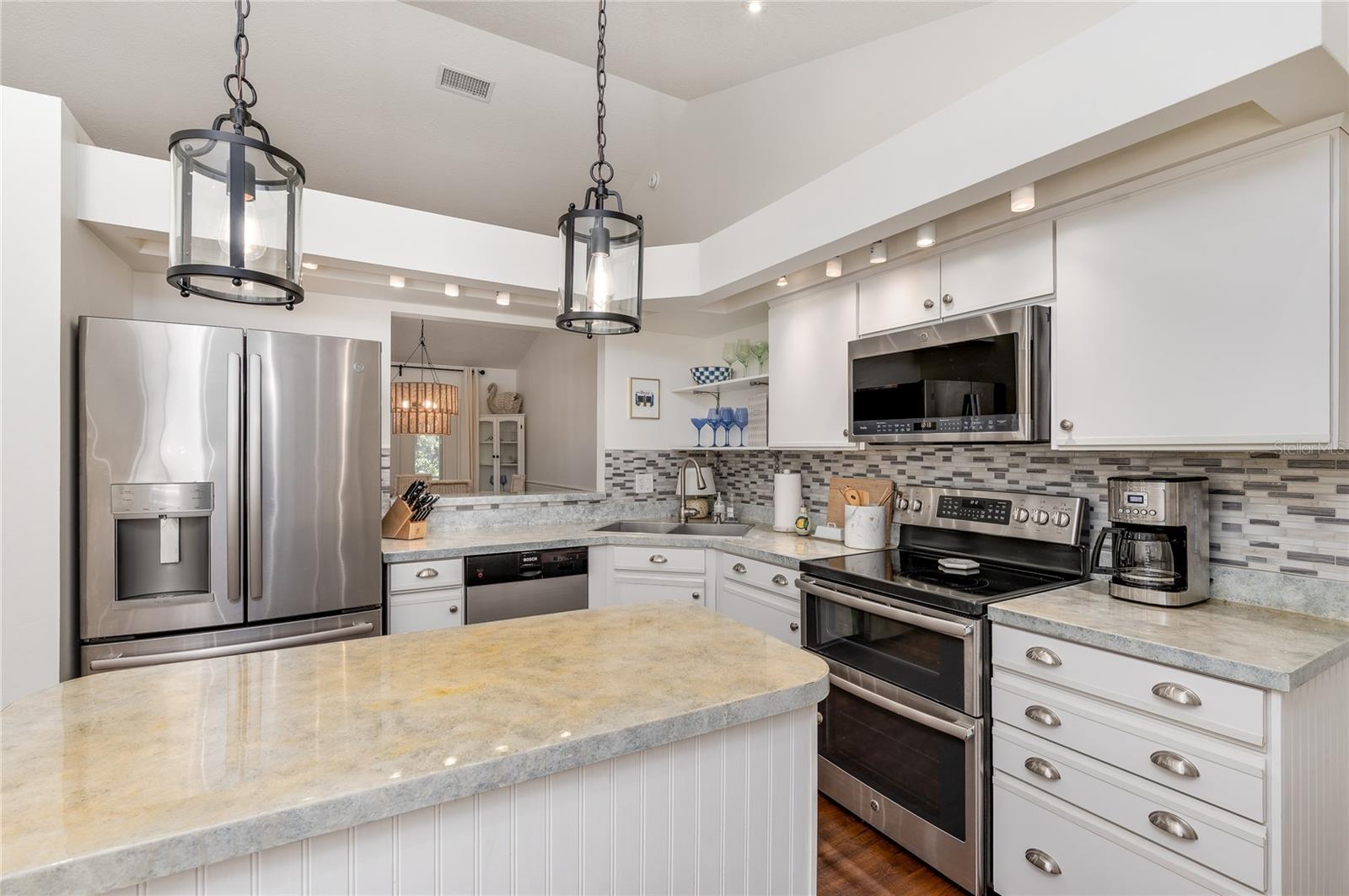 Image 7 of 29 For 958 Southridge Trail