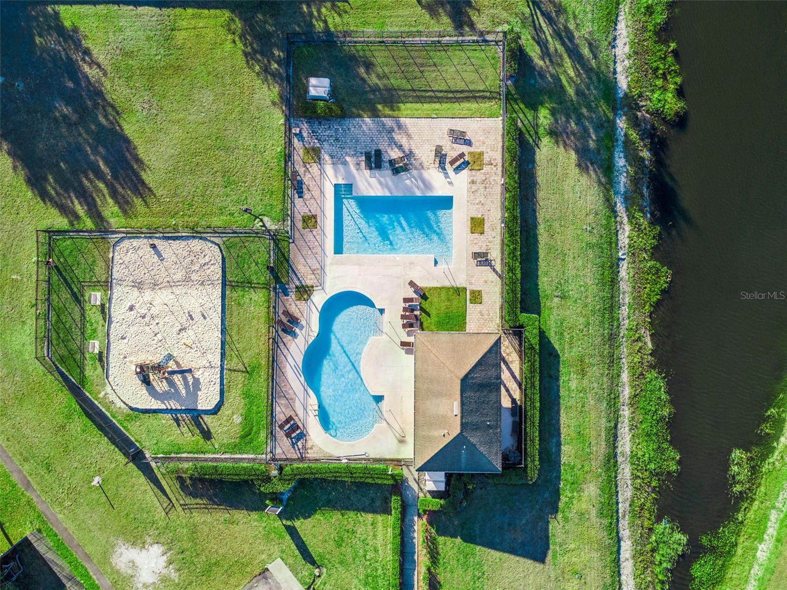 Image 37 of 42 For 2709 Regency Oak Lane