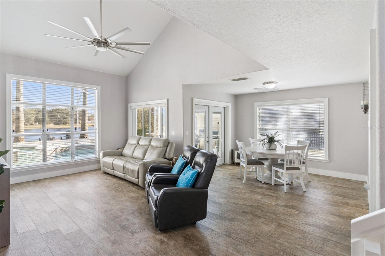 Image 6 of 42 For 2709 Regency Oak Lane