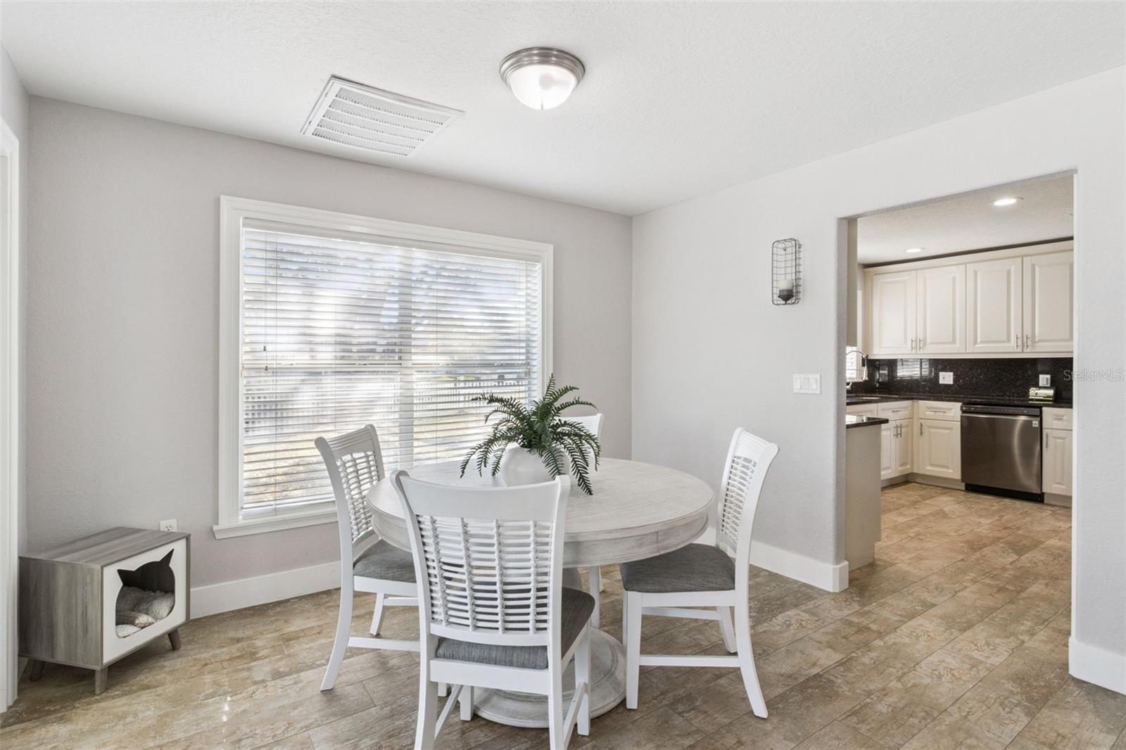 Image 8 of 42 For 2709 Regency Oak Lane