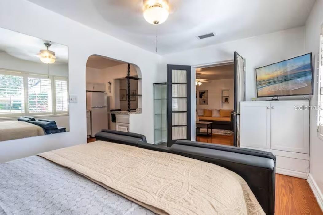 Image 17 of 38 For 3120 Peel Avenue