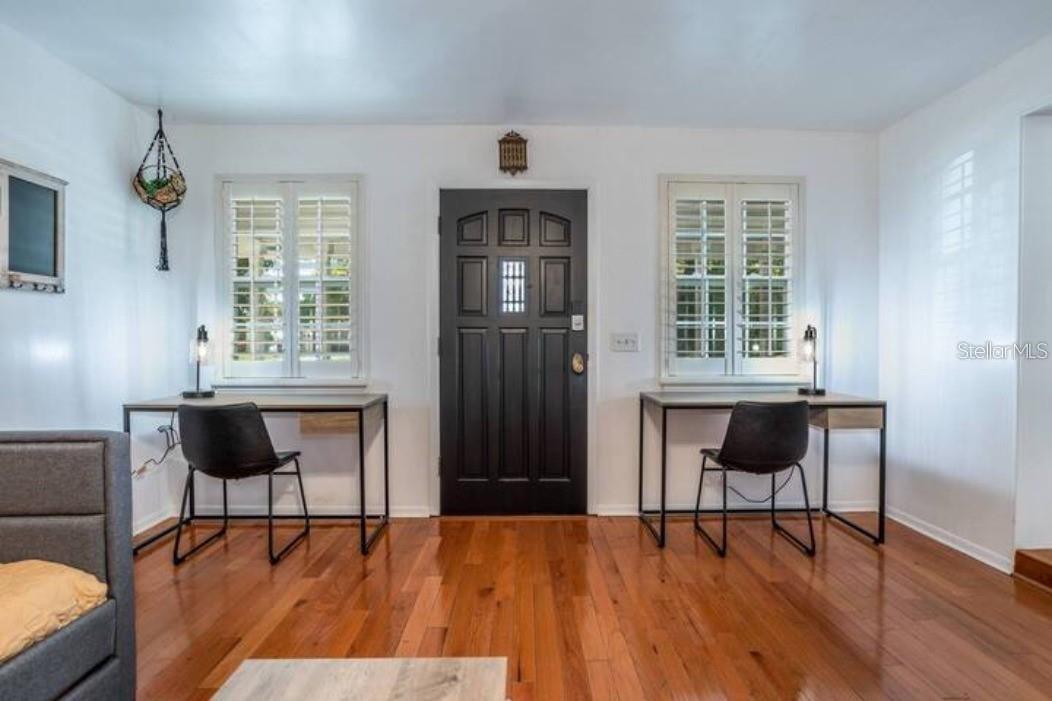 Image 18 of 38 For 3120 Peel Avenue