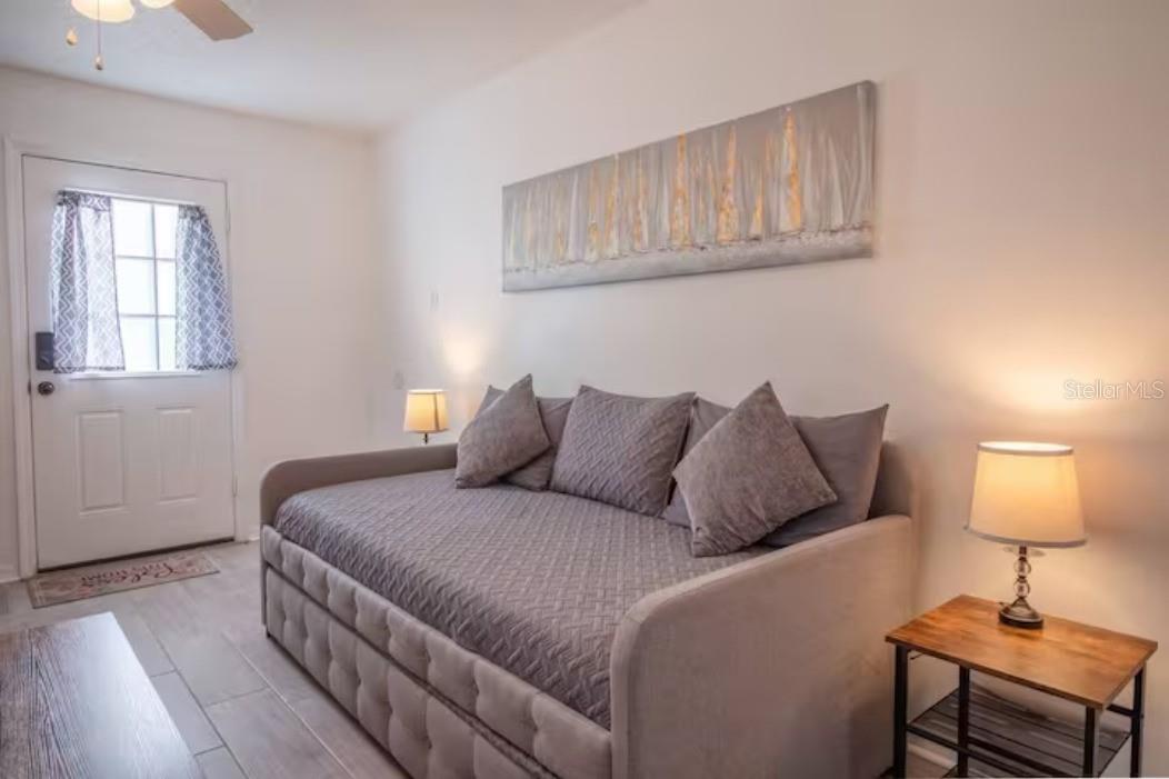 Image 32 of 38 For 3120 Peel Avenue