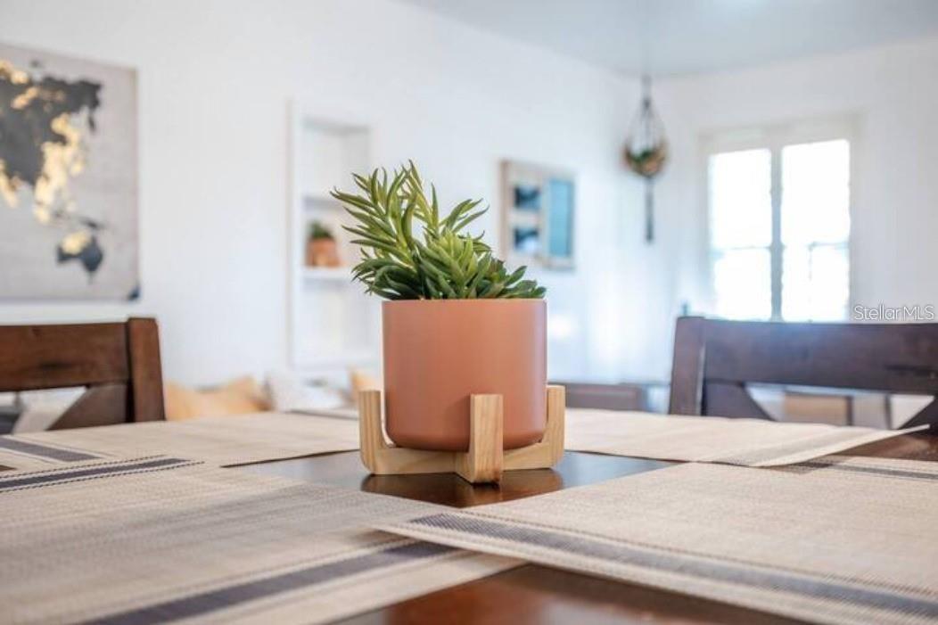 Image 5 of 38 For 3120 Peel Avenue