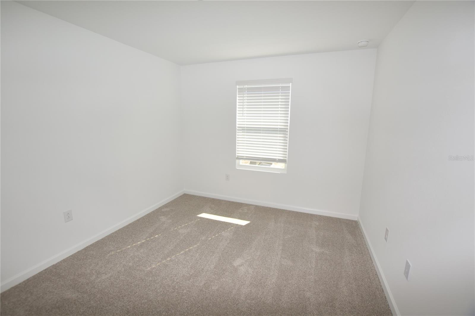 Image 21 of 39 For 3232 Gardenia Reserve Street