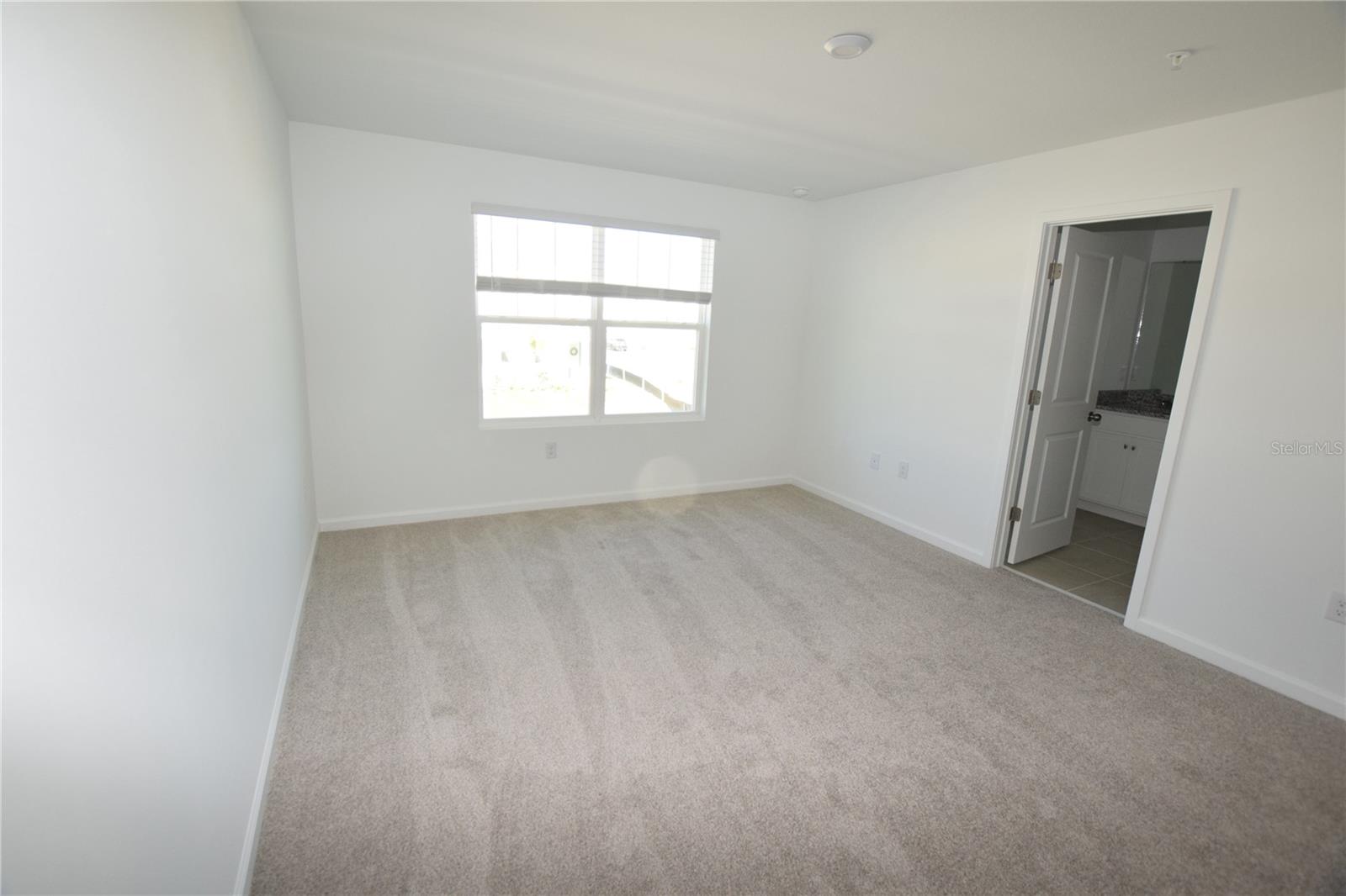 Image 26 of 39 For 3232 Gardenia Reserve Street