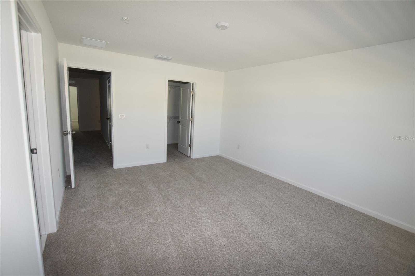 Image 28 of 39 For 3232 Gardenia Reserve Street