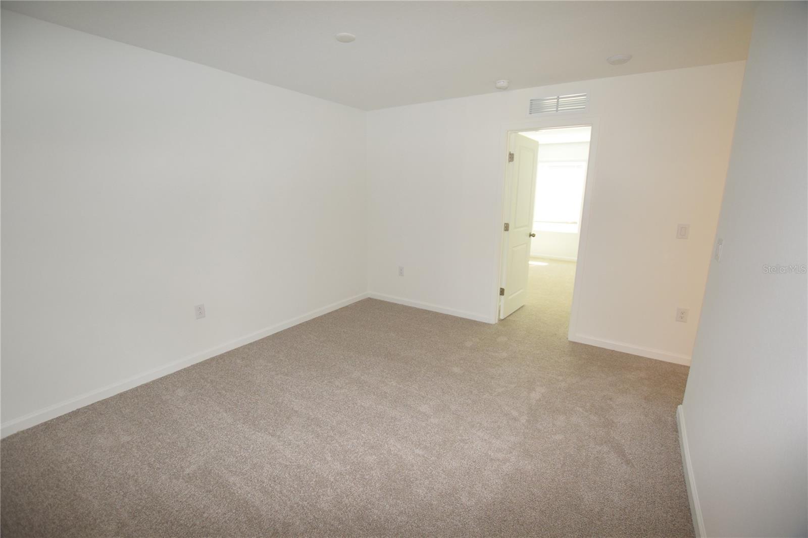 Image 31 of 39 For 3232 Gardenia Reserve Street