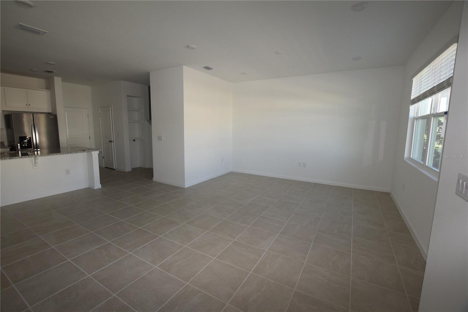 Image 6 of 39 For 3232 Gardenia Reserve Street