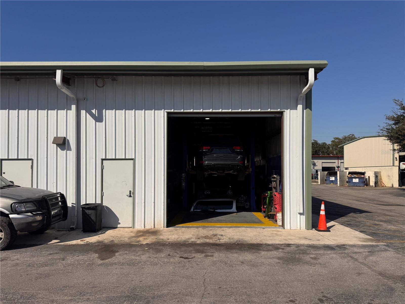 Image 4 of 7 For 1016 American Way