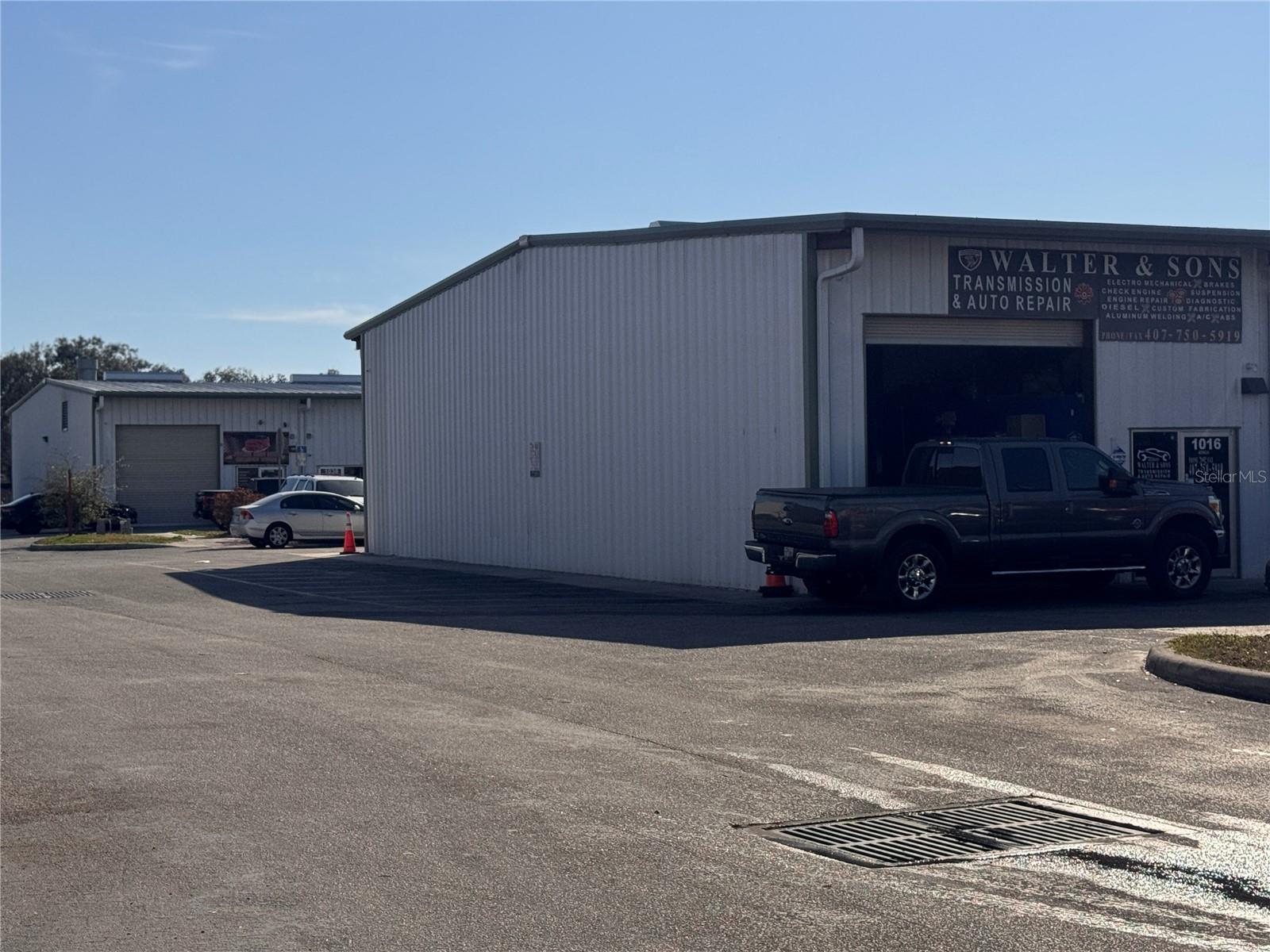 Image 7 of 7 For 1016 American Way