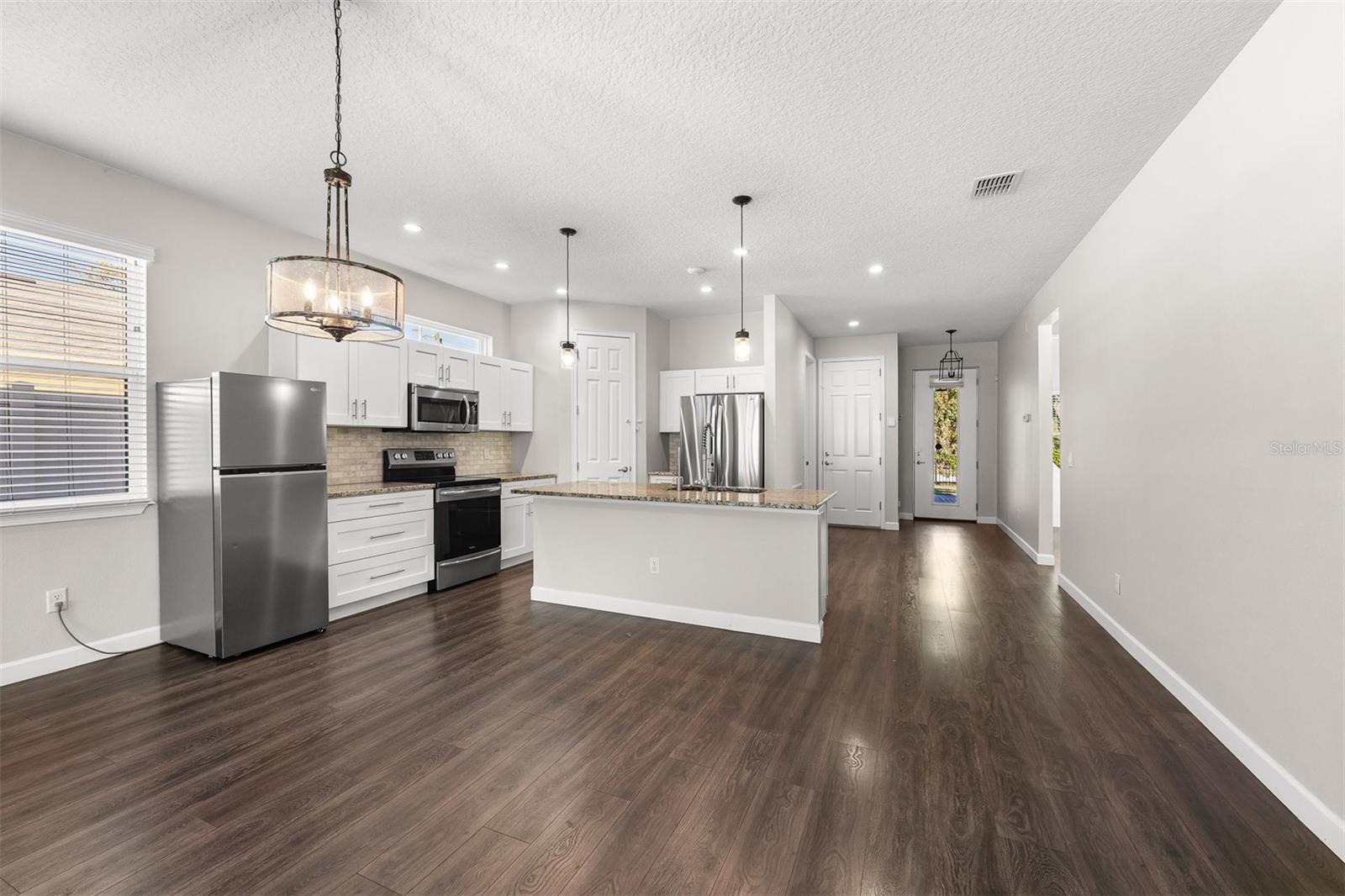 Image 13 of 52 For 4728 Goddard Avenue