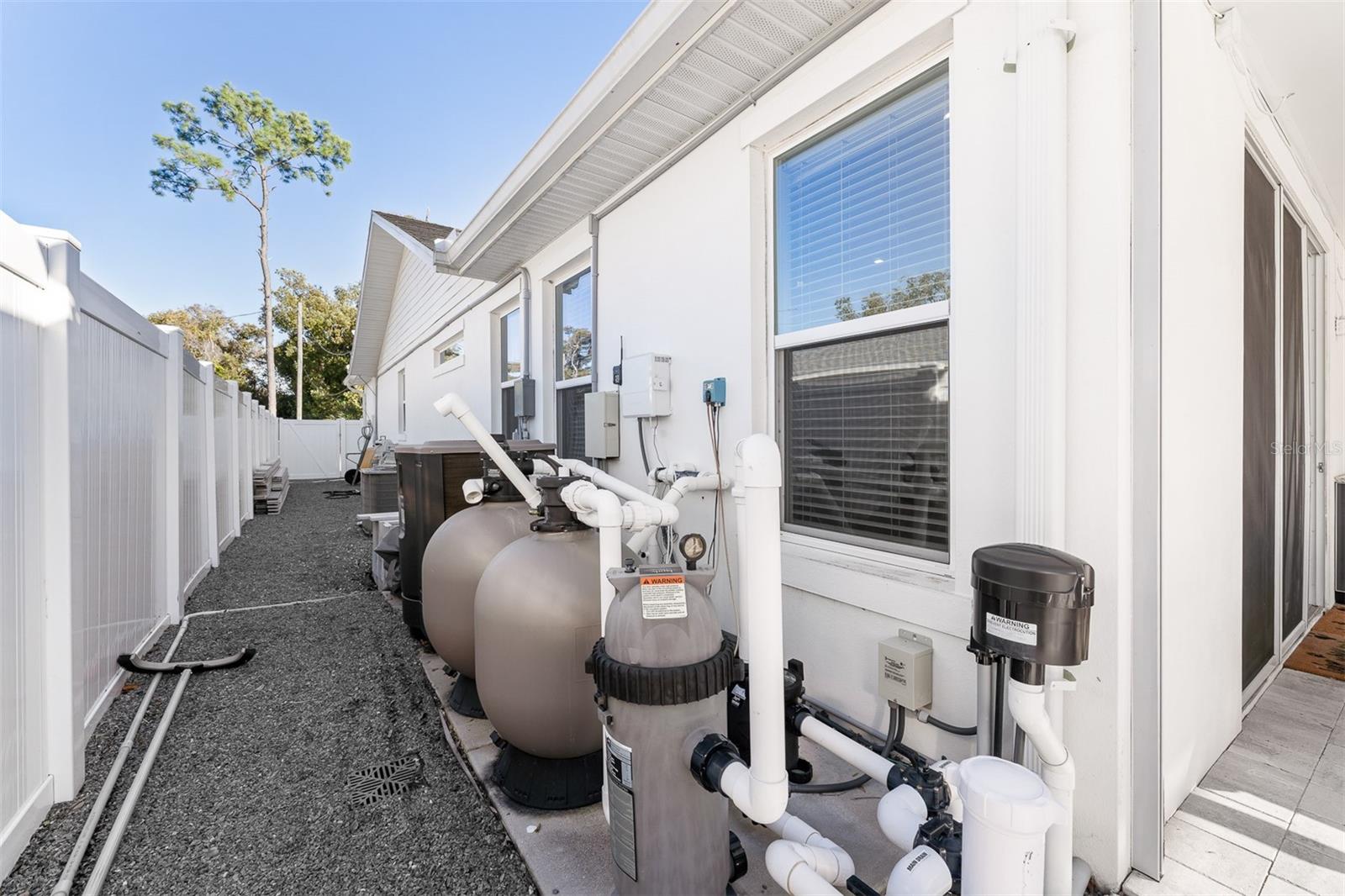 Image 36 of 52 For 4728 Goddard Avenue