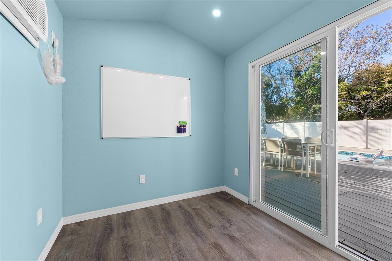 Image 42 of 52 For 4728 Goddard Avenue