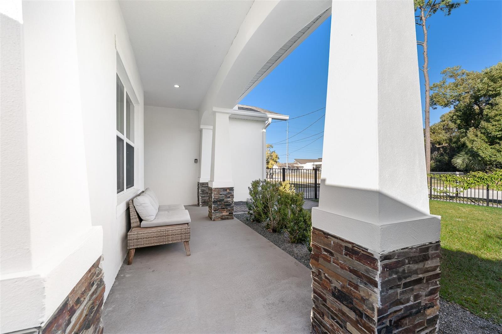 Image 5 of 52 For 4728 Goddard Avenue