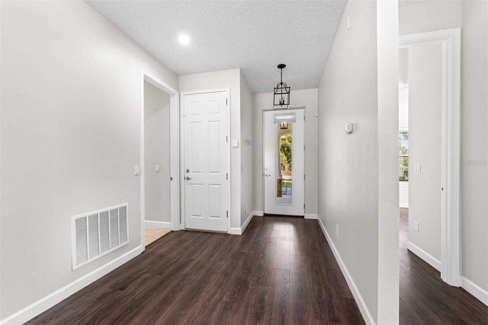 Image 7 of 52 For 4728 Goddard Avenue