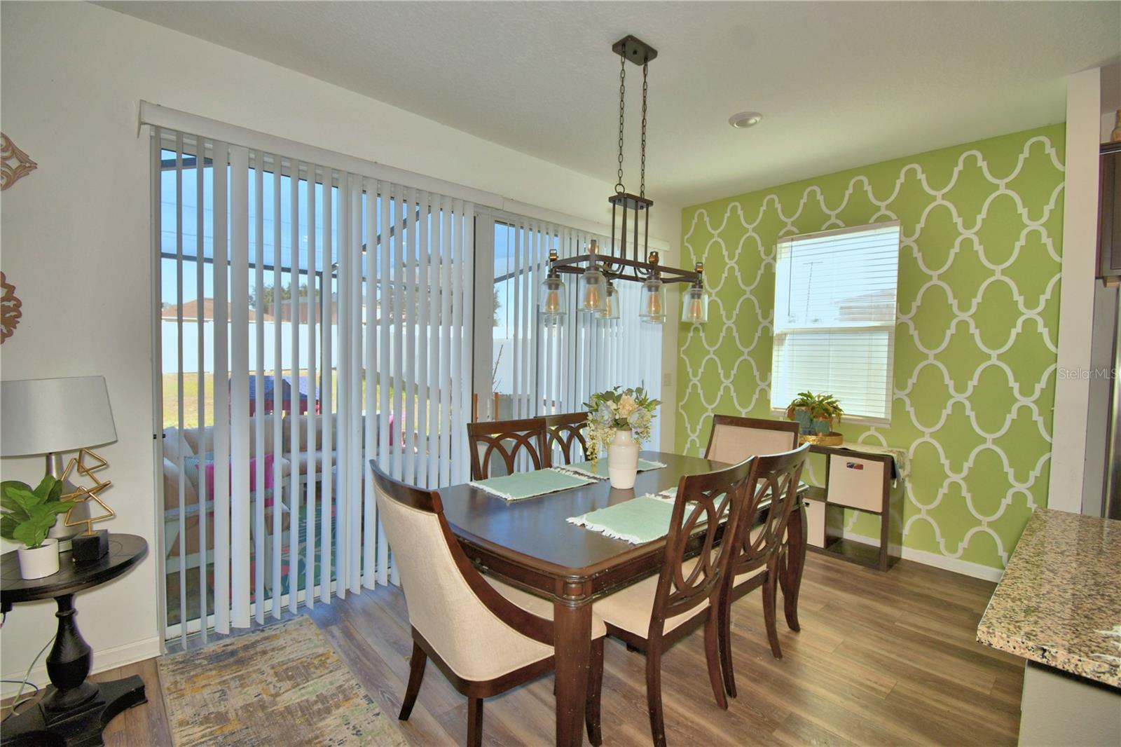 Image 18 of 61 For 1737 Hill Top Drive