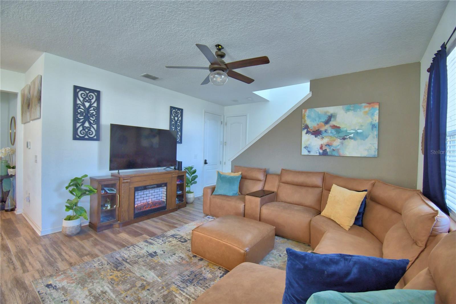 Image 22 of 61 For 1737 Hill Top Drive