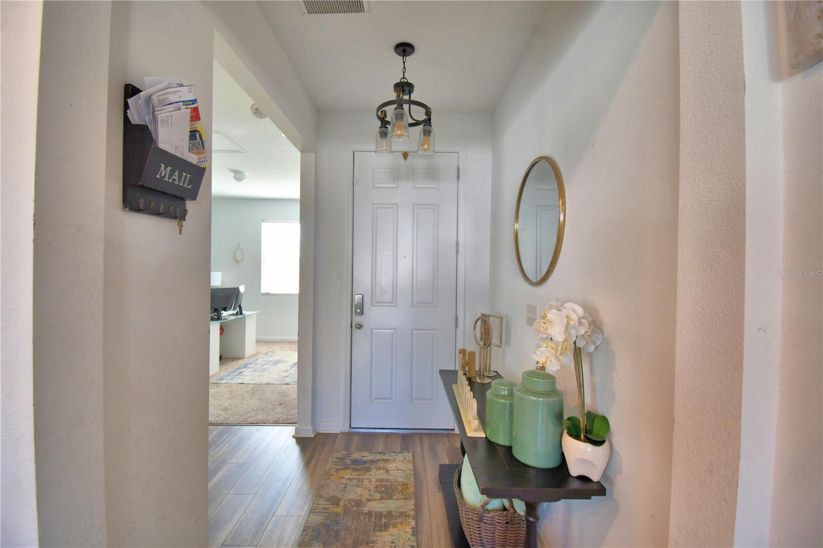 Image 7 of 61 For 1737 Hill Top Drive