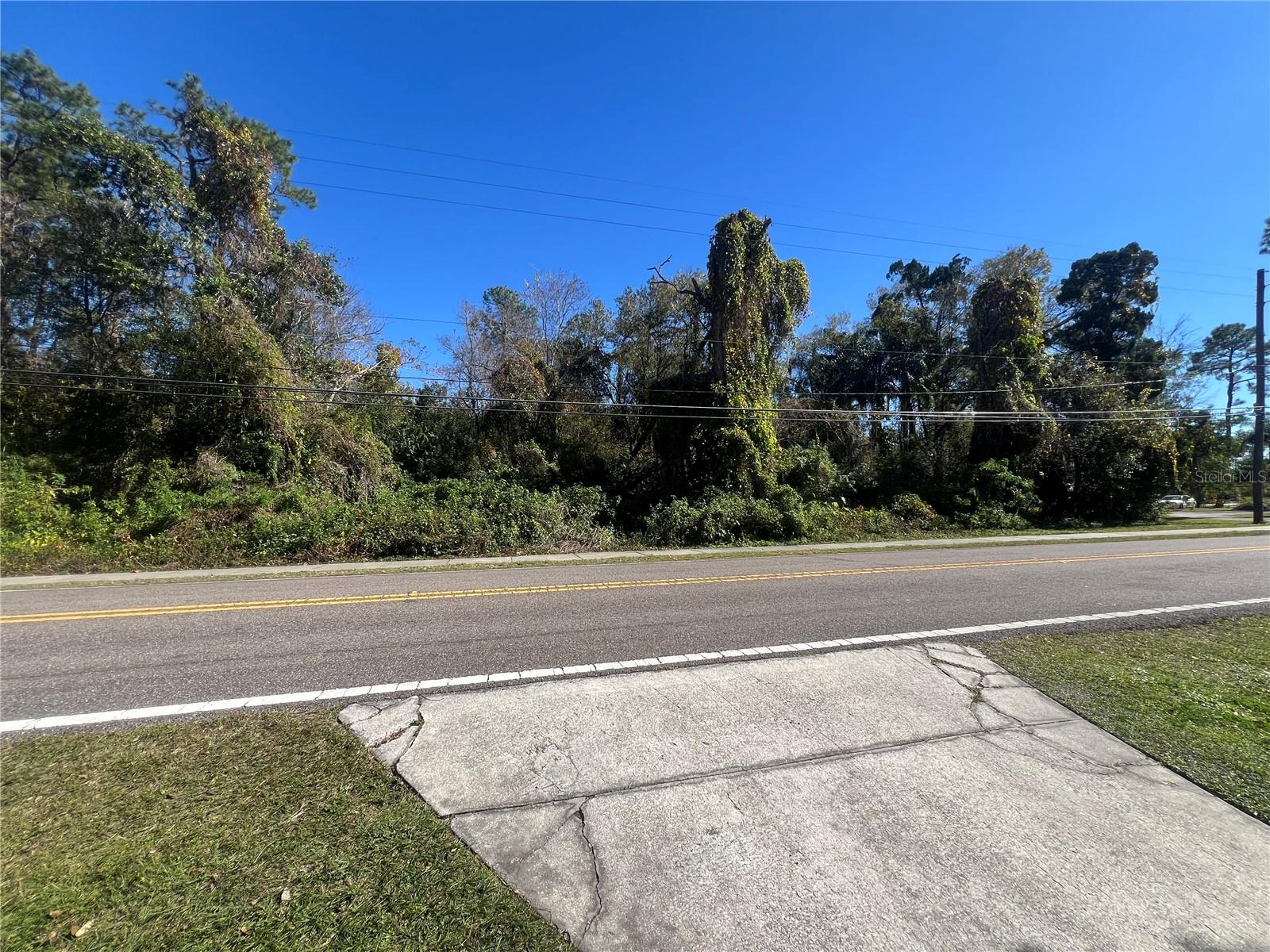 Image 4 of 6 For 941 Tucker Avenue