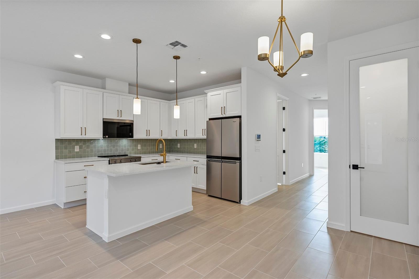 Image 14 of 63 For 1851 Pinecliff Drive