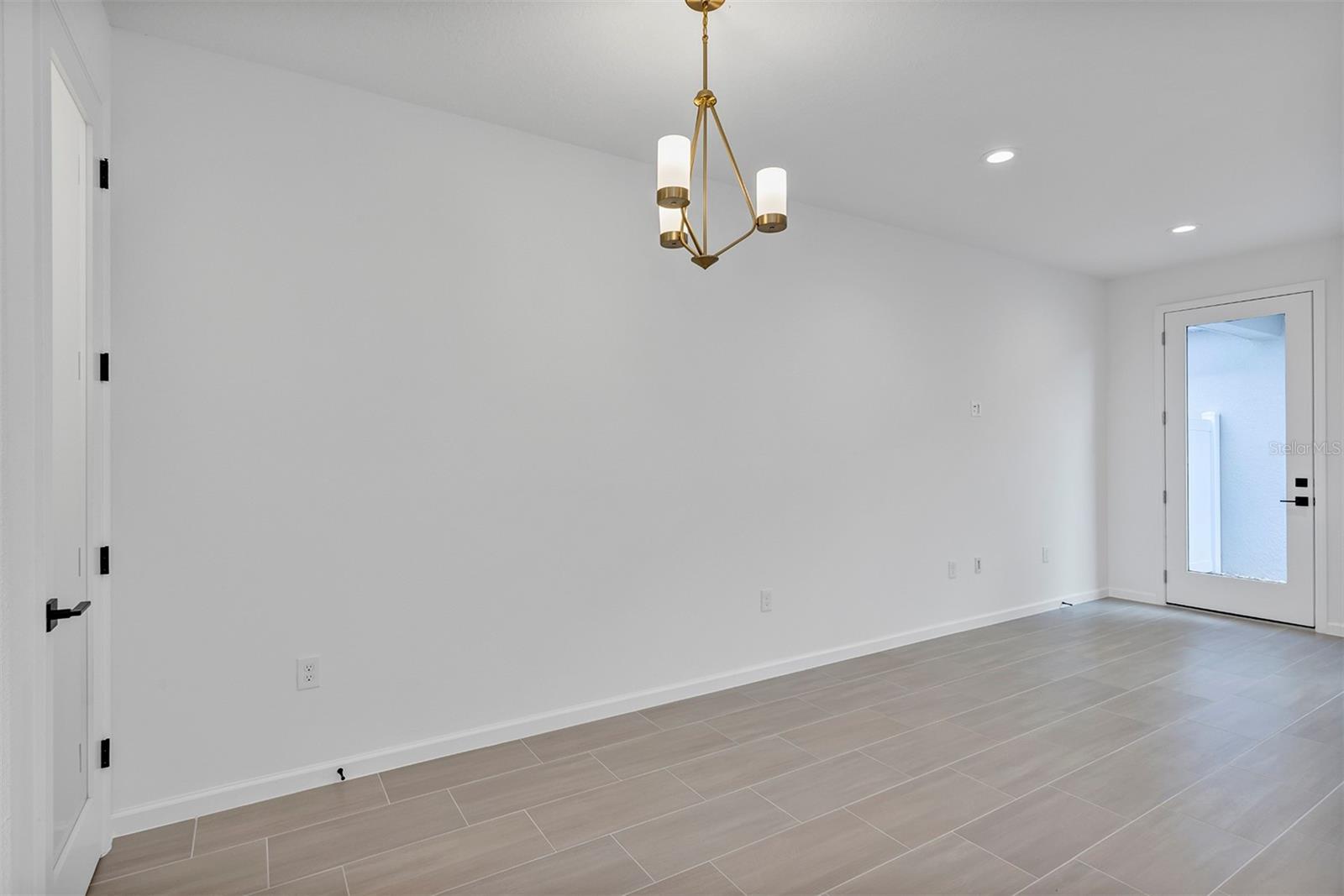 Image 22 of 63 For 1851 Pinecliff Drive