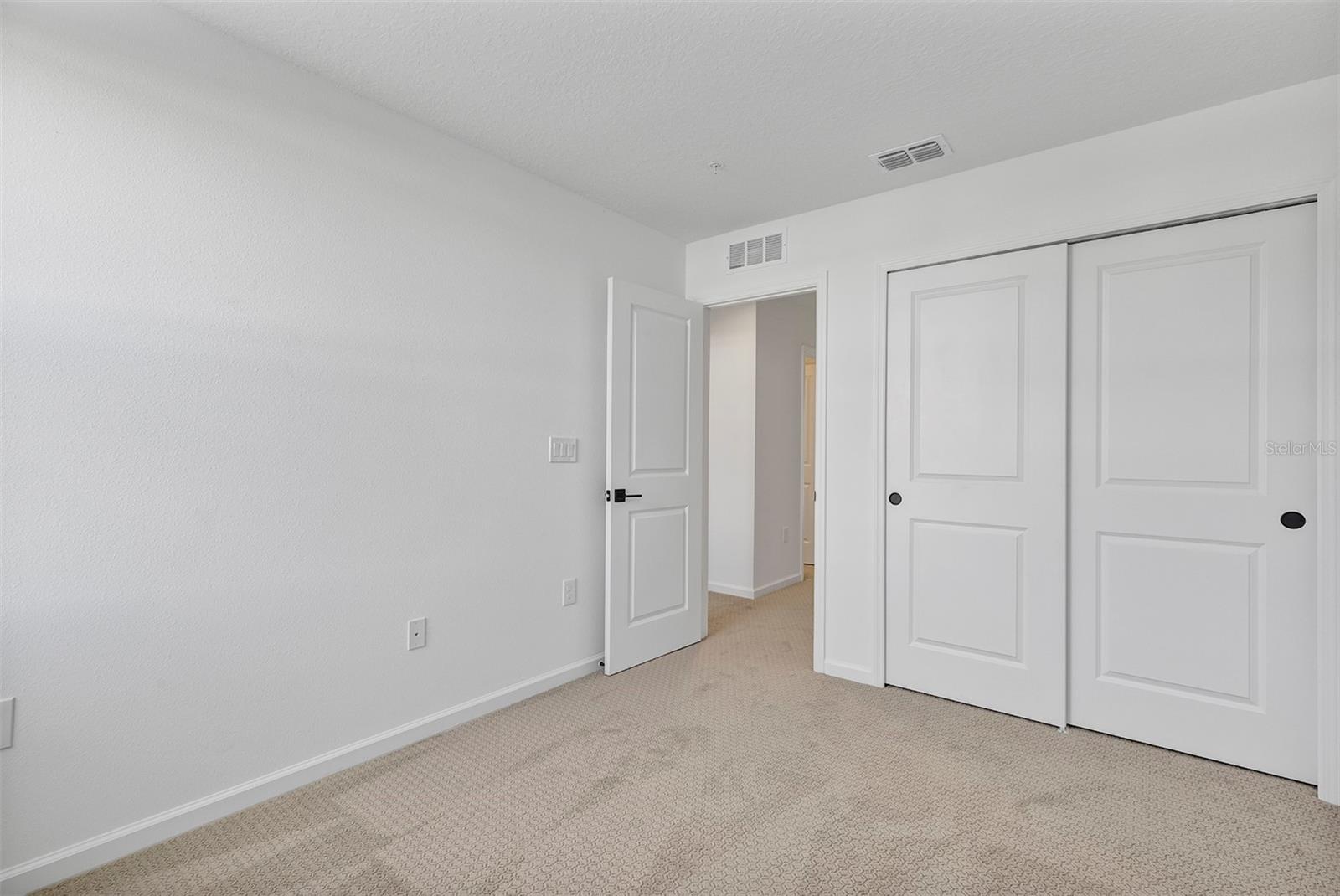 Image 33 of 63 For 1851 Pinecliff Drive