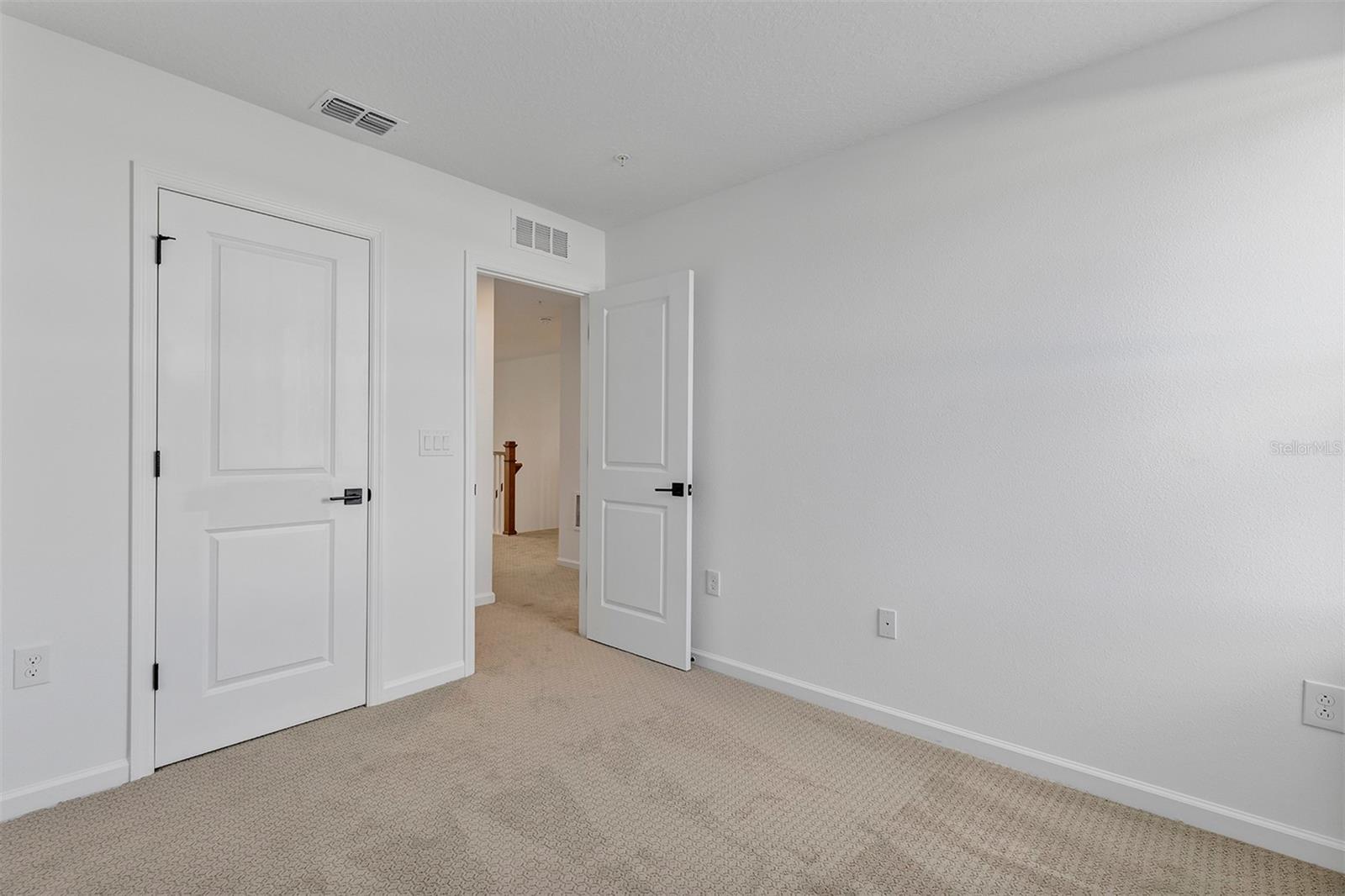 Image 37 of 63 For 1851 Pinecliff Drive