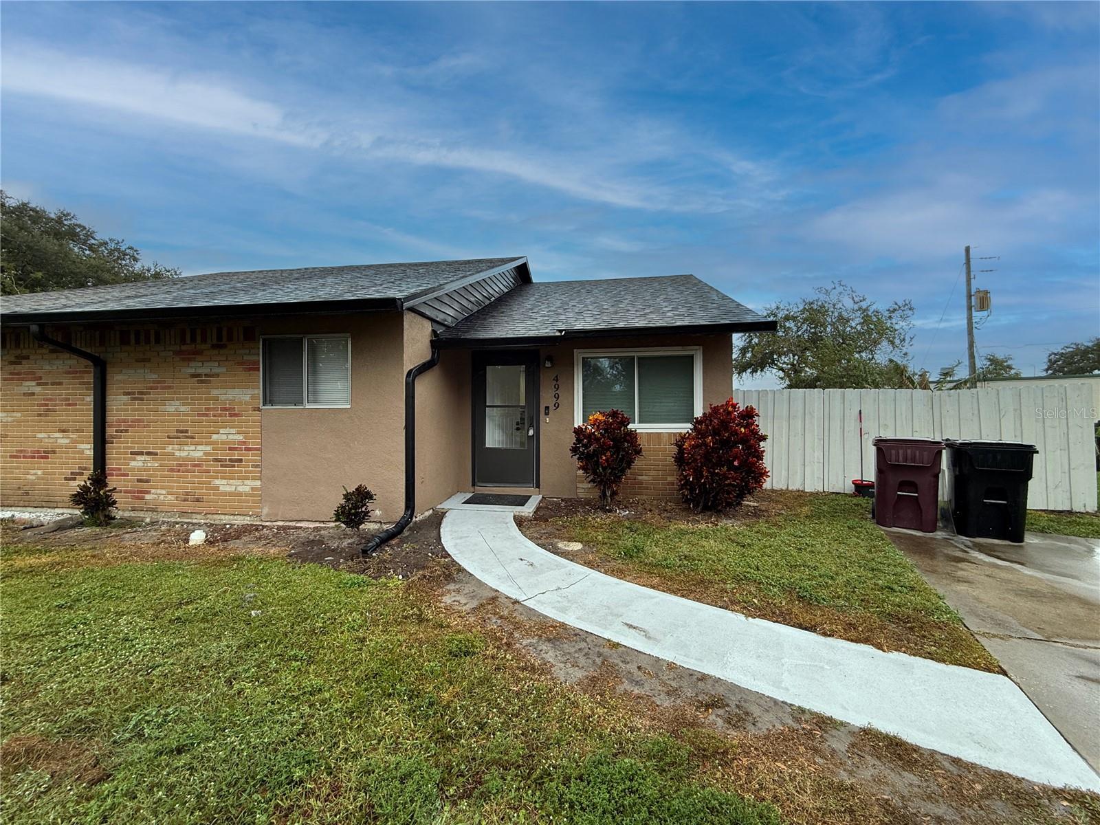 Details for 4999 Dover Cir, ORLANDO, FL 32807